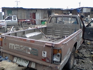 รถตู้หัวจรวดปี 92ทะเบียนแท้ชุดโอนครบๆราคาถูกๆมาแล้วคับ และมีกะบะเลสมาสด้าb2500ตอนเดียวช่วงยาว