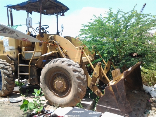 รถตักล้อยาง