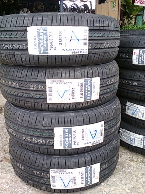 ขายยางใหม่ 195 65 15 1ชุด 5800 kumho