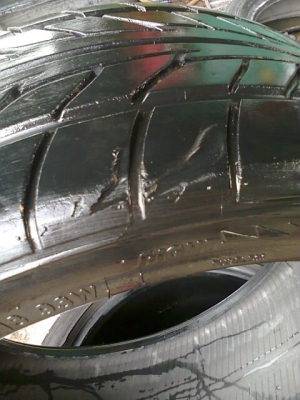 ขายยาง 245 40 18 NITTO 555 1 คู่ 4800