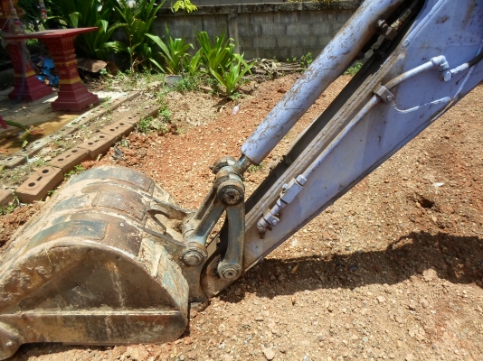 ขายรถแบ็คโฮ KOMAYSU PC 75 UU-2 เอกสารใบ อินวอย์ มีระบบหัวเจาะ