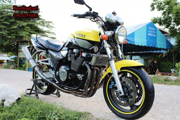 แม็กสิงห์บุรี//YAMAHA XJR1300 ปี2001 ปั๊มดาว แต่งเพียบจากยุ่น ท่อไทเทเนียมทั้งใบ 108000 ด่วน