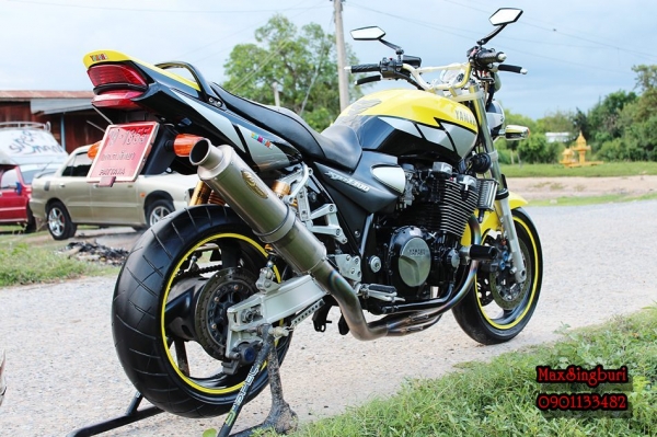แม็กสิงห์บุรี//YAMAHA XJR1300 ปี2001 ปั๊มดาว แต่งเพียบจากยุ่น ท่อไทเทเนียมทั้งใบ 108000 ด่วน