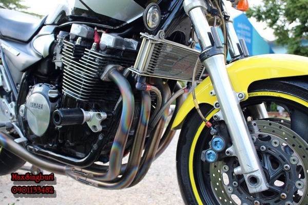 แม็กสิงห์บุรี//YAMAHA XJR1300 ปี2001 ปั๊มดาว แต่งเพียบจากยุ่น ท่อไทเทเนียมทั้งใบ 108000 ด่วน