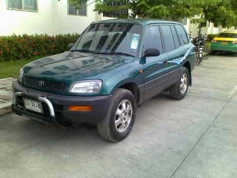 รถโตโยต้า  rav4 เครื่องเบนซิน 2.0 ขับเคลื่อน 4 ล้อ  เบรกดี เกียร์ดี