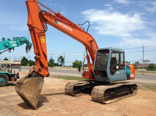 รถแบคโฮ HITACHI EX120-3