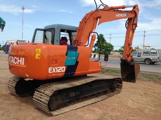 รถแบคโฮ HITACHI EX120-3