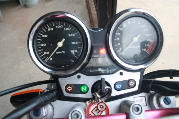 ขาย CB 400 เทค 1 อินวอย สรรพสามิต เครื่องดี สีสวย 98000