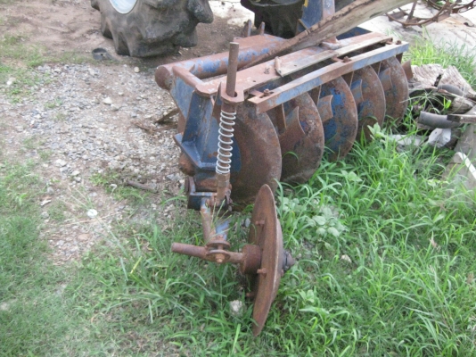 ขาย Kubota L1-32 แรง พวงมาลัยเพาเวอร์ มีใบดันหน้า พร้อมผาน 5 รถใช้งานได้ปกติครับ