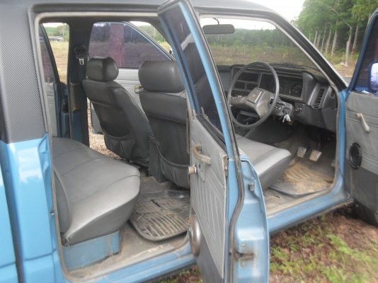 ขายอีซูซุ 4 ประตูเอนกประสงค์ (เสียภาษีปีละพันกว่าบาท)