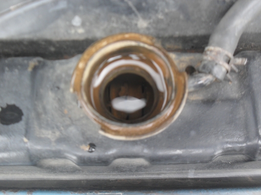 ขายอีซูซุ 4 ประตูเอนกประสงค์ (เสียภาษีปีละพันกว่าบาท)