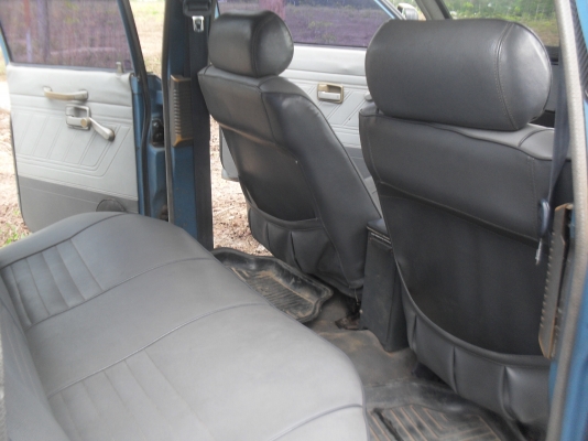 ขายอีซูซุ 4 ประตูเอนกประสงค์ (เสียภาษีปีละพันกว่าบาท)