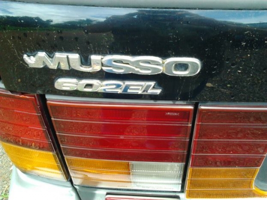 ***ขายแล้วครับขอบคุณ Truck2hand ***ปรับราคา ขาย(มีคลิป) รถ4WD สไตล์หรู BENZ SSANGYONG  MUSSO 602EL D287 ปี39/96 เครื่องเดิมเกียร์เดิม เชื้อเพลิงดีเซล แห้งดีแรงจริง ช่วงล่างแน่นไม่ส่ายคัสซีสวย สีบางหน้า-หลังเดิม ภายในหรูหรา คอนโซลครบ แอร์ พ.พาวเวอร์ ABS กร