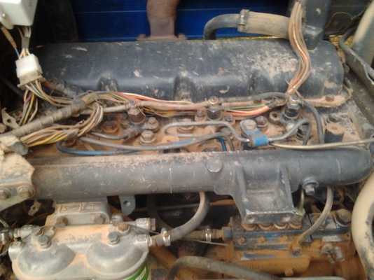 ขาย รถไถFORD 6610 เสื้อลาย ตัวเต็ม สภาพสวย แขนไม่มีปะ เครื่องดีแรง ติดง่าย แห้งดี เกียร์ดีไม่หลุดปั๊มดี หางดี ระบบไฮฯใช้งานได้ปกติ ไม่โหลด พร้อมอุปกรณ์ 2ชิ้น ใบดัน ผาน5CMT  สภาพสวย ใบดี ยางดี 4เส้น เอกสารเล่มทะเบียนพร้อม พร้อมใช้ พร้อมลุยงาน ราคาต่อรองได้