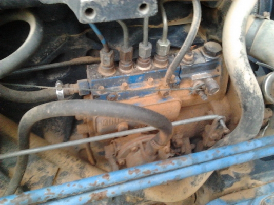 ขาย รถไถFORD 6610 เสื้อลาย ตัวเต็ม สภาพสวย แขนไม่มีปะ เครื่องดีแรง ติดง่าย แห้งดี เกียร์ดีไม่หลุดปั๊มดี หางดี ระบบไฮฯใช้งานได้ปกติ ไม่โหลด พร้อมอุปกรณ์ 2ชิ้น ใบดัน ผาน5CMT  สภาพสวย ใบดี ยางดี 4เส้น เอกสารเล่มทะเบียนพร้อม พร้อมใช้ พร้อมลุยงาน ราคาต่อรองได้