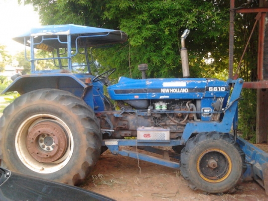 ขาย รถไถFORD 6610 เสื้อลาย ตัวเต็ม สภาพสวย แขนไม่มีปะ เครื่องดีแรง ติดง่าย แห้งดี เกียร์ดีไม่หลุดปั๊มดี หางดี ระบบไฮฯใช้งานได้ปกติ ไม่โหลด พร้อมอุปกรณ์ 2ชิ้น ใบดัน ผาน5CMT  สภาพสวย ใบดี ยางดี 4เส้น เอกสารเล่มทะเบียนพร้อม พร้อมใช้ พร้อมลุยงาน ราคาต่อรองได้