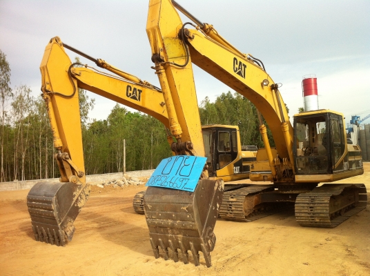 ขายรถเกต. มิตซู และแม็คโค cat. V2. รถเกต 550000 ครับต่อลองได้