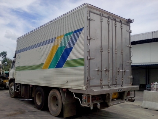 ขายสิบล้อ HINO FL227 เครื่อง EM100 220แรง บรรทุกตู้เปียกแสตนเหรด สภาพตามรูป