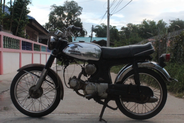 S90Z เดิมๆราคาถูกที่สุดครับขาย9800บาท