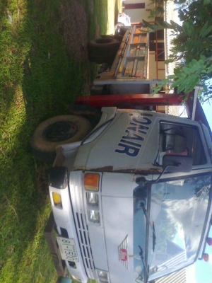 Hino KM779 เครน2.5ตัน 4ปลอก 3ชัก เครื่อง117