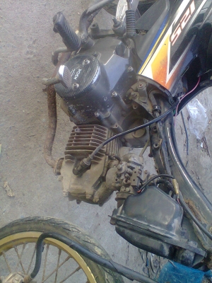 ขายเวฟ125ครับ เครื่องดี ราคา 7000 บาทไทยครับ มีทะเบียนขาดต่อ 2 ปี สนใจติดต่อ 0842069216 ครับผม