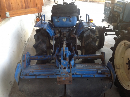 ขายรถไถนั่งขับเก่ญี่ปุ่น ยี่ห้อ iseki ขนาด 11 แรงม้า 2 เพลา สภาพสวยพร้อมใช้งาน และยังไม่เคยใช้งานในไทย