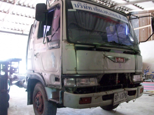 6ล้อ ไฮเทค195HP หัวครัชซี มาแล้วครับ เอาไปต่อดั๊มได้เลยครับ 6ล้อ ไฮเทค195HP หัวครัชซี มาแล้วครับ เอาไปต่อดั๊มได้เลยครับ