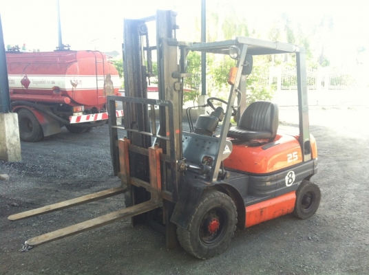 ขาย Forklift Toyota 6FD25 เก่าญี่ปุ่น ราคาไม่แพงครับ