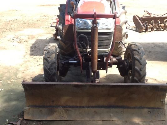 ยันร์ม่า EF352T 4 WD 2 เพลา ใบมีดหน้า โรตารี่ ทำงาน 1177 ชั่วโมง