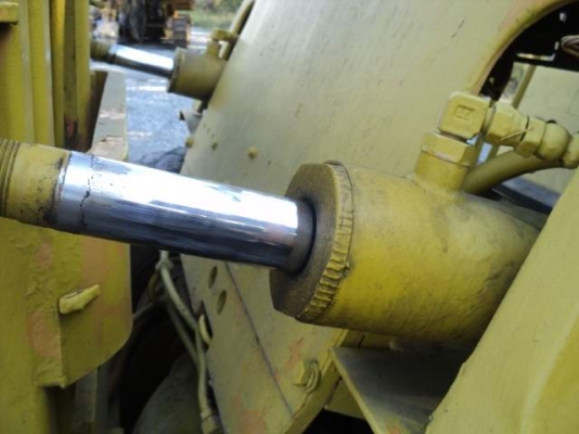 FORK LIFT  KOMATSU   FD35-2  เสาสูง3 เมตร 3.5ตัน