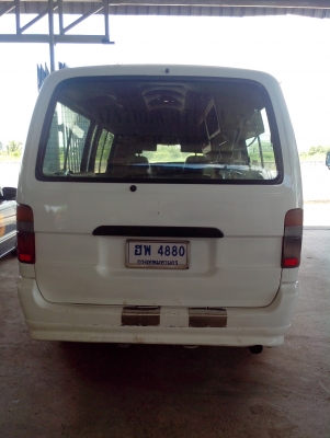 ขายรถตู้พยาบาลช่วงยาวตกแต่งภายในแล้วพร้อมอุปกรณ์กู้ภัยให้ทั้งหมด