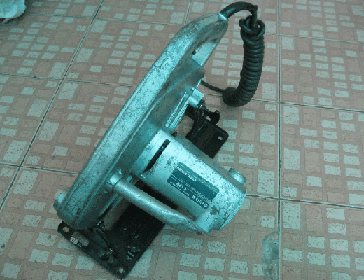 ขายด่วน เลื่อยวงเดือน13" HITACHI รุ่น C13B Made in japan