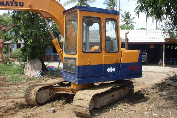 komatsu pc60-3