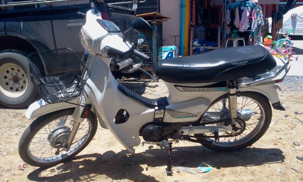 ขายดรีมเดิมๆ เครื่องดี เสียงนิ่ม ทะเบียนครับ ลดเหลือ 10,000