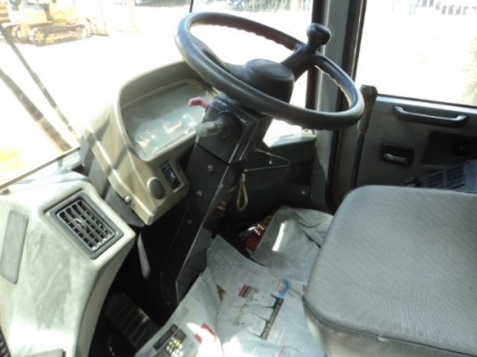 ละอองดาวแทรคเตอร์ ขายรถตักล้อยางยี่หัอ TCM L16-2 เก่านอก สภาพพร้อมใช้ราคาถูก