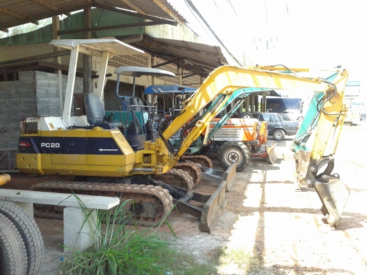 ขายรถขุด komatsu PC20-6 รุ่น6 เก่านอกไม่เคยใช้งานในไทย