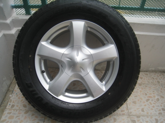 ขายล้อแม็กป้ายแดง  All New Isuzu d-max 17"x7" et33 6รู139 +ยางปี 1313 (081-3747940)