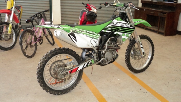 ขายโครงยืนkxf 05 เครื่องขี่ได้แรงดีตามปีเกิด เปิดราคา 55000