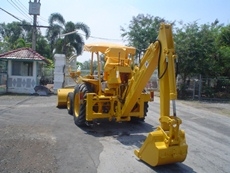 ขายรถตักหน้าขุดหลัง เก่านอก สภาพสวย พร้อมใช้งาน