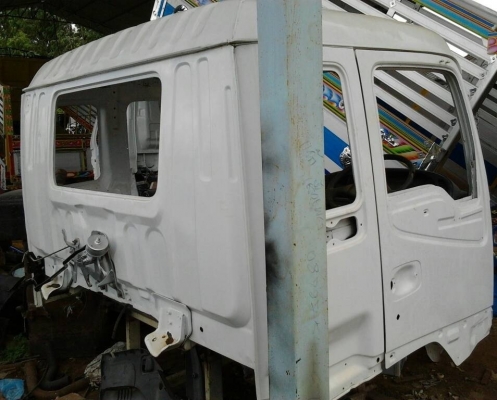 ISUZU DECA FXZ 270 ต้องการขายด่วน หัวเก๋งพร้อมอุปกรณ์ภายในเก๋งสวยครบพร้อม เรือนไมล์อยู่ครบทุกชิ้น กระจกครบทุกบาน พร้อมติดตั้งพร้อมใช้งาน ราคาต่อรองได้นะครับ