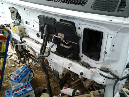 ISUZU DECA FXZ 270 ต้องการขายด่วน หัวเก๋งพร้อมอุปกรณ์ภายในเก๋งสวยครบพร้อม เรือนไมล์อยู่ครบทุกชิ้น กระจกครบทุกบาน พร้อมติดตั้งพร้อมใช้งาน ราคาต่อรองได้นะครับ