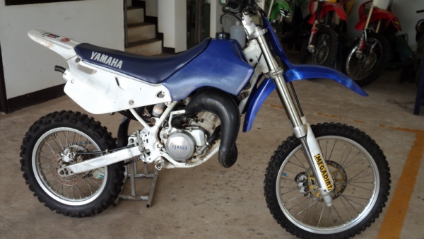 yz 85 ปี 2000 เด็กโตเกินรถ