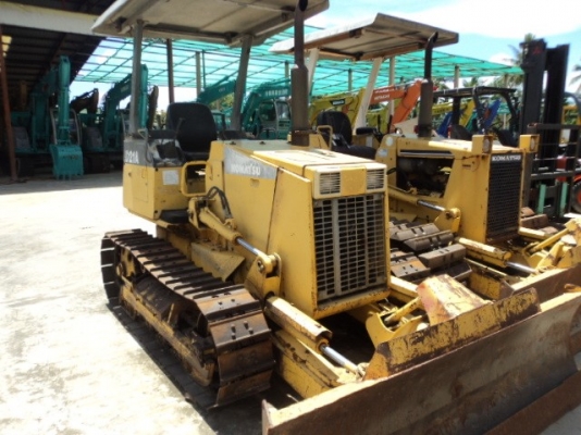 ละอองดาวแทรคเตอร์ ขายรถแทรคเตอร์ KOMATSU D21A-7E เก่านอก สภาพพร้อมใช้ราคาถูก