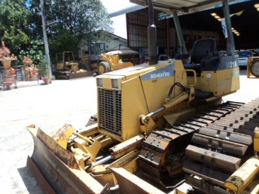 ละอองดาวแทรคเตอร์ ขายรถแทรคเตอร์ KOMATSU D21A-7E เก่านอก สภาพพร้อมใช้ราคาถูก