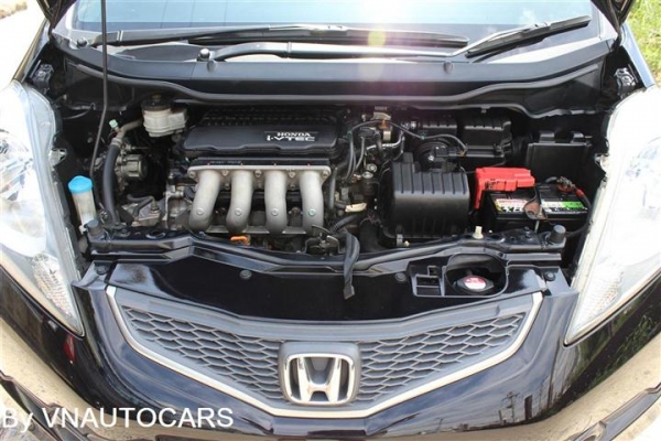 ฟรีดาวน์!!2009HONDA JAZZ 1.5iVTEC SV(AS)ตัวท๊อป มือแรก พร้อมประกันชั้น1 ใบเปลี่ยนถ่ายน้ำมันเครื่อง