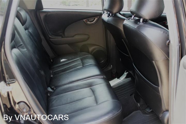 ฟรีดาวน์!!2009HONDA JAZZ 1.5iVTEC SV(AS)ตัวท๊อป มือแรก พร้อมประกันชั้น1 ใบเปลี่ยนถ่ายน้ำมันเครื่อง