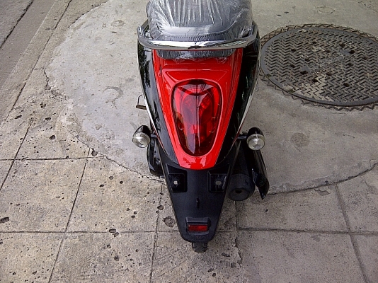 Honda-Scoopy i 110cc เครื่องเนียนมากครับ สภาพเยี่ยมเลยครับ Honda-Scoopy i 110cc เครื่องเนียนมากครับ สภาพเยี่ยมเลยครับ