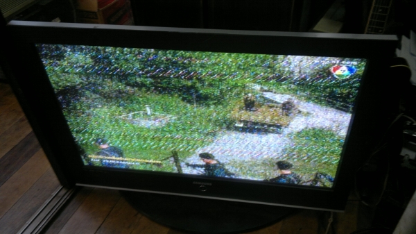 ขายทีวีจอแบน พลาสม่าของsamsumg จอขนาด42นิ้วกับ61นิ้วnecสภาพดีภาพดี