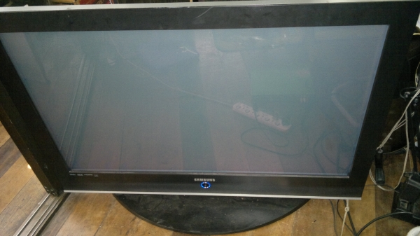ขายทีวีจอแบน พลาสม่าของsamsumg จอขนาด42นิ้วกับ61นิ้วnecสภาพดีภาพดี