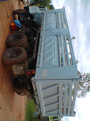 ขายสิบล้อ ร็อคกี้ 240